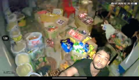 সাতক্ষীরায় মুদি দোকানে চুরি