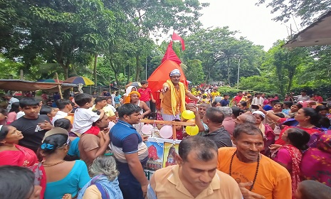 মহম্মদপুরে নহাটা শ্মশান কালী বাড়িতে উল্টো রথযাত্রা ও বর্ণাঢ্য শোভাযাত্রা অনুষ্ঠিত