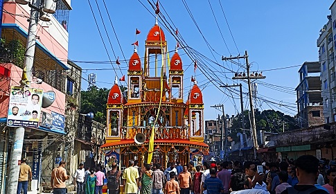 ধামরাইয়ে উল্টো রথযাত্রায় লাখো ভক্তের সমাগম