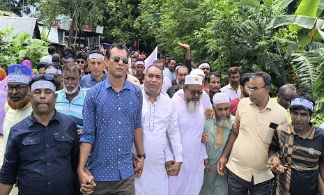৩১ দফা বাস্তবায়নের দাবিতে ঈশ্বরদী ও আটঘোড়িয়ায় জাকারিয়া পিন্টুর নেতৃত্বে বিএনপি’র গণসংযোগ