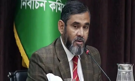 ‘সন্ত্রাসীদের দৌড়ের ওপর রাখবেন, নইলে ওরা আপনাদের দৌড়ের ওপর রাখবে’