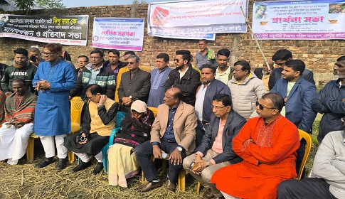 দিপু দাসের বাড়িতে পূজা উদযাপন ফ্রন্টের সমীর বসু