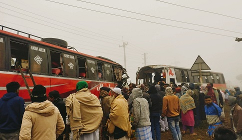 টাঙ্গাইলে দুই বাসের মুখোমুখি সংর্ঘষে আহত ২২ 