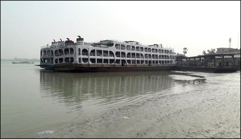 ডুবোচর ও নাব্যতা সংকটে ঝুঁকিতে ঢাকা-বরিশাল নৌরুট