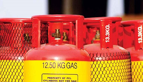 ফের বাড়ল এলপি গ্যাসের দাম