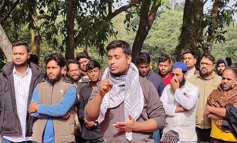 ‘কেন্দ্র দখল করতে এলে প্রতিহত করা হবে’