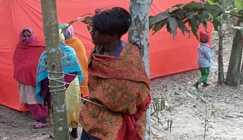 গাছের সঙ্গে বেঁধে চোরকে গণধোলাই