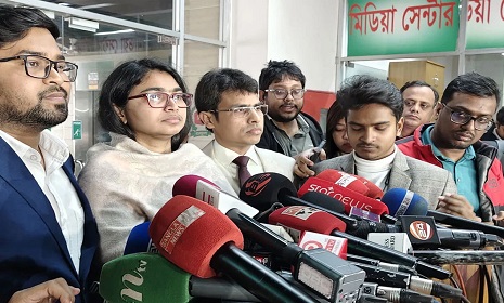 ফুটবল নিয়ে ভোটের মাঠে খেলতে চান জারা