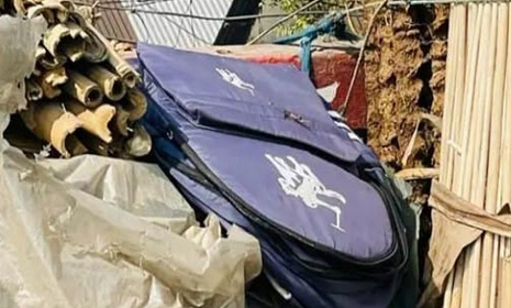 ফরিদপুরে পরিত্যক্ত ব্যাগ থেকে বোমা সদৃশ বস্তু উদ্ধার!