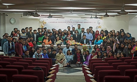ঢাবি'তে 'অপরাধ তদন্ত ও ফরেনসিক বিশ্লেষণ পরীক্ষাগার'-এর উদ্বোধন