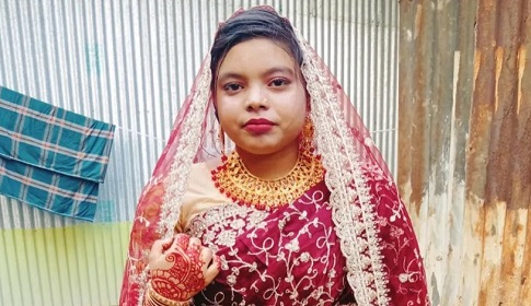 গৃহবধূর ঝুলন্ত লাশ উদ্ধার, শ্বশুরের বিরুদ্ধে যৌন হয়রানির অভিযোগ 