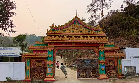 ত্যাগের মহিমায় ড. নাগাসেন গড়েছেন পাহাড়ের বুকে এক টুকরো স্বর্গ