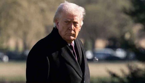 ট্রাম্পের জনপ্রিয়তায় ধস