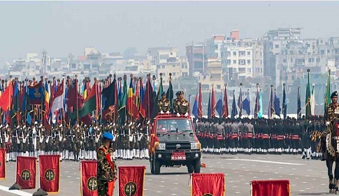 স্বাধীনতা দিবসে মনোমুগ্ধকর কুচকাওয়াজ