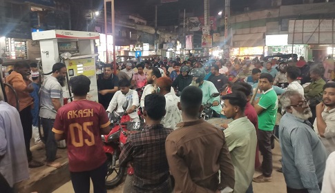 দিনাজপুরে জ্বালানি তেলের জন্য হাহাকার 