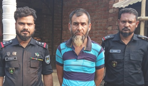 তেল না পেয়ে পাম্প ম্যানেজারকে ট্রাকচাপা দিয়ে হত্যা, চালক আটক