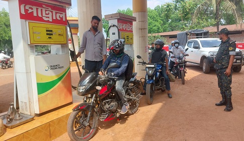 ফরিদপুর-খুলনা মহাসড়কে দু'টি পেট্রোল পাম্পে অভিযান, জরিমানা