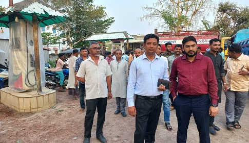 সালথায় ইউএনওর প্রচেষ্টায় ৫ দিন পর জ্বালানি তেল এলো পাম্পে 