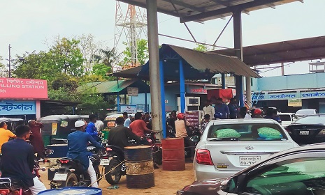 জামালপুরে ফিলিং স্টেশনে 'ট্যাগ অফিসার' নিয়োগ