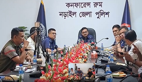 নড়াইলে সাংবাদিকদের সাথে মতবিনিময় করলেন জেলা পুলিশ সুপার 