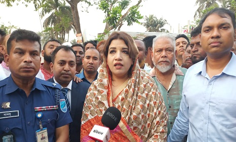‘কৃষকরা যাতে পেঁয়াজের ন্যায্যমূল্য পায়, সেদিকে সরকার সচেষ্ট আছে’