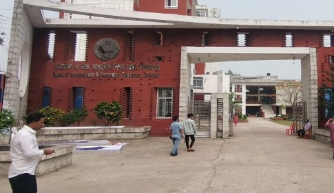 দিনাজপুরে প্রথম সিসি ক্যামেরার আওতায় এসএসসি পরীক্ষা