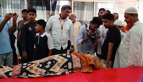 অক্সিজেন সিলিন্ডার মাথায় পড়ে প্রাণ গেলো রোগীর 