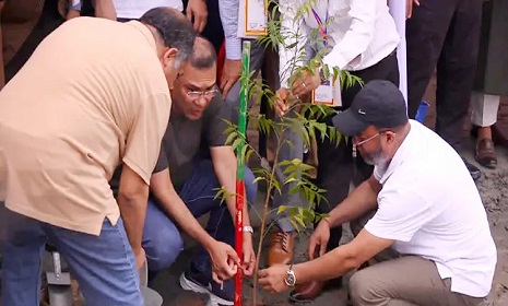 ‘আগামী জুনের মধ্যে ৪১ লাখ পরিবারকে ফ্যামিলি কার্ড দেওয়া হবে’