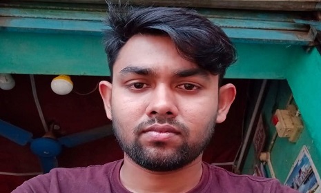 শ্যামনগরে বেল গাছ থেকে পড়ে ব্যবসায়ীর মৃত্যু