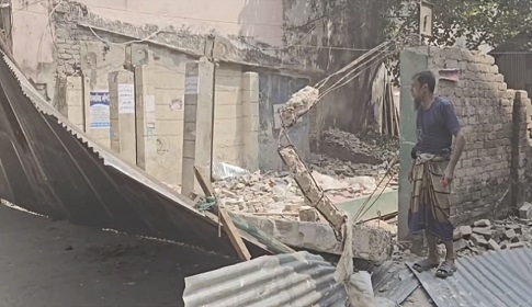 নগরকান্দায় দেয়াল চাপায় নির্মাণ শ্রমিকের মৃত্যু