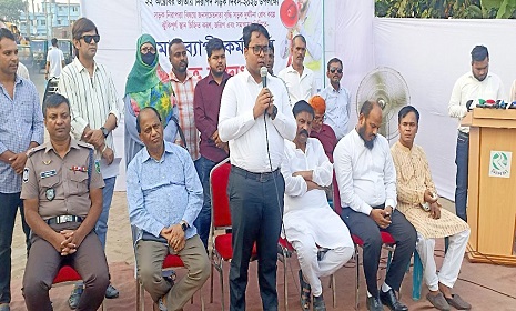 নিরাপদ সড়ক দিবস পালন উপলক্ষে ধামরাইয়ে আলোচনা সভা ও র‌্যালী 