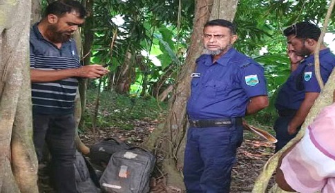 চাটমোহরে বিদ্যালয় থেকে চুরি হওয়া ১৭ ল্যাপটপ পরিত্যক্ত অবস্থায় উদ্ধার