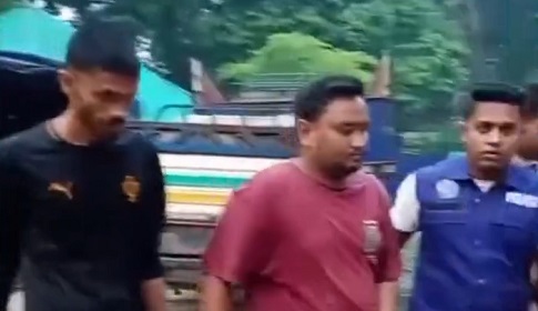 কিশোর গ্যাং সদস্যের ছুরিকাঘাতে কলেজ ছাত্র খুন, গ্রেপ্তার ২
