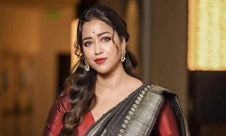 ‘গ্ল্যামার থাকলেই ইন্ডাস্ট্রিতে টিকে থাকা যায় না’