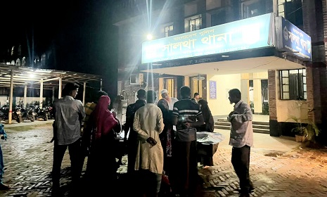 সালথায় নারীর ঝুলন্ত মরদেহ উদ্ধার