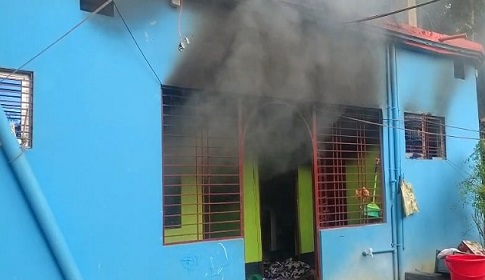 রাজবাড়ীতে কলেজছাত্র রোহান হত্যা মামলায় গ্রেপ্তার ৩, পরিকল্পনাকারীর বাড়িতে আগুন 