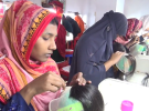 দিনাজপুরে ব্যতিক্রম পেশায় লক্ষাধিক নারী