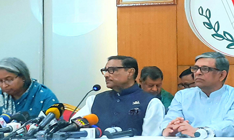 ‘বিদেশিরা আমাদের বন্ধু, নিষেধাজ্ঞা নিয়ে মাথাব্যথা নেই’