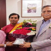 নবনির্বাচিত রাষ্ট্রপতির সাথে সাংবাদিক মানিক লাল ঘোষের সৌজন্য সাক্ষাৎ