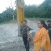 ফরিদপুরের চাঁদপুর ইউনিয়নে কৃষি জমির মাটি কাটায় এক্সকাভেটর জব্দ, জরিমানা 