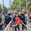 বাংলাদেশ-সিঙ্গাপুর ম্যাচ: স্টেডিয়ামে সমর্থকদের ঢল