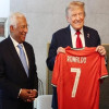 ট্রাম্পকে রোনালদোর সই করা জার্সি উপহার
