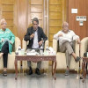 ‘অনেক কিছু বাদ দিয়েই এগোচ্ছি’