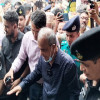 নিষিদ্ধ পলিথিন রোধে কৃষি মার্কেট পরিদর্শনে স্বরাষ্ট্র উপদেষ্টা