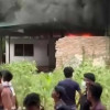 ভাঙ্গায় থানা ঘেরাও, গাড়ী ভাঙচুর, উপজেলা অফিসে হামলা, আগুন