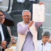 জুলাই সনদে সই করলেন প্রধান উপদেষ্টা ও রাজনৈতিক নেতারা