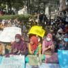২৪ ঘণ্টা ধরে শিক্ষা ভবন মোড়ে সাত কলেজের শিক্ষার্থীরা