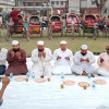 ফরিদপুরে মহানগর যুবদল সভাপতির উদ্যোগে শ্রমজীবীদের মাঝে ইফতার বিতরণ