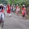 সাইকেল চালিয়ে শিক্ষার্থীদের বৈশাখী শোভাযাত্রা, গ্রামবাসীকে শুভেচ্ছা 