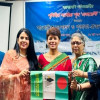<p>এভারেস্ট বিজয়ী বাংলাদেশি নিম্নির পতাকা প্রত্যার্পণ</p>
